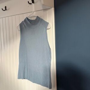 Ann Taylor Gray Ribbed Knit Top